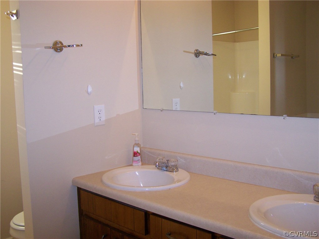 22538 Cabin Point Road Disputanta, VA 23842 - Photo 13 of 18 Master Bath