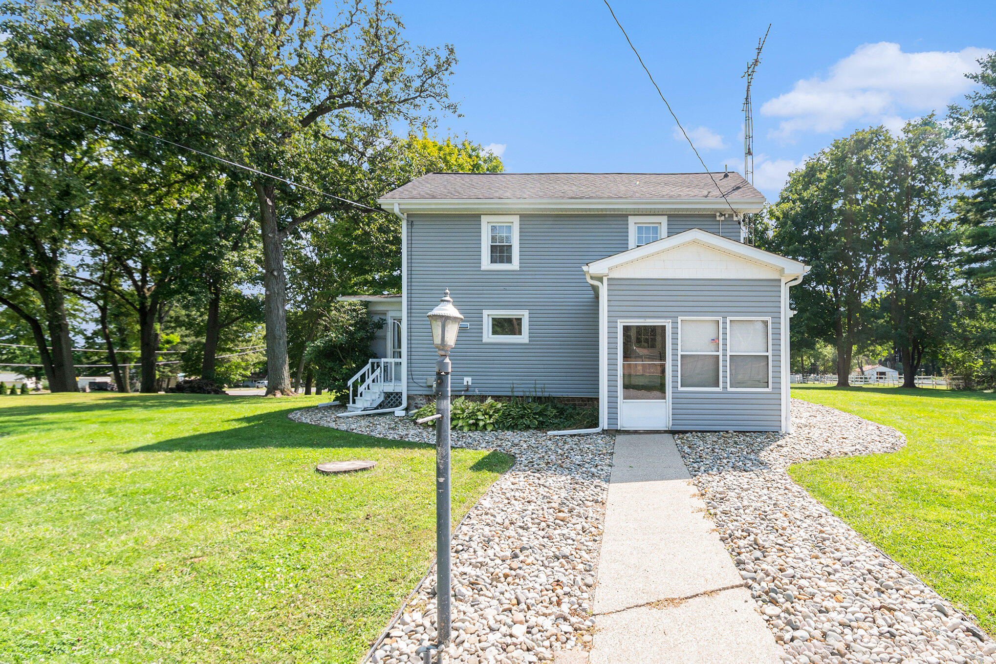 8752 North Meridian Road Pleasant Lake, MI 49272 - Photo 2 of 37 001_ndp8535