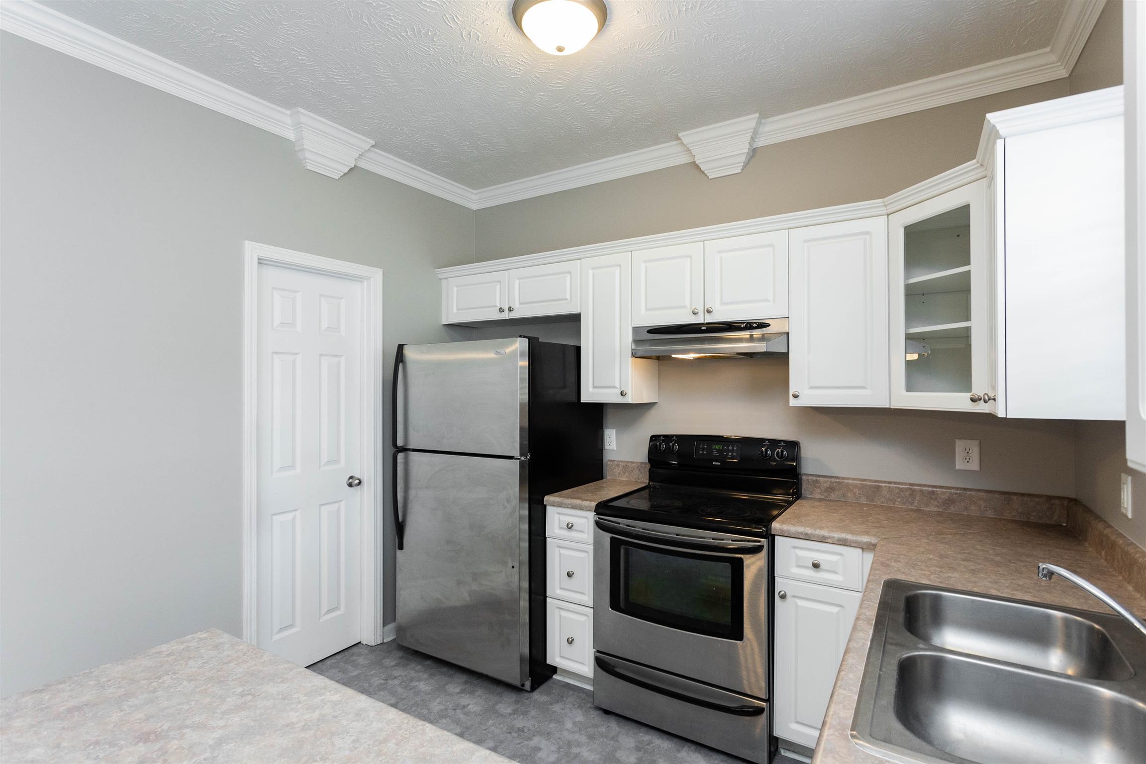 3001 Hamilton Church Road, Unit 432 Antioch, TN 37013 - Photo 12 of 27 Kitchen features stainless steel appliances