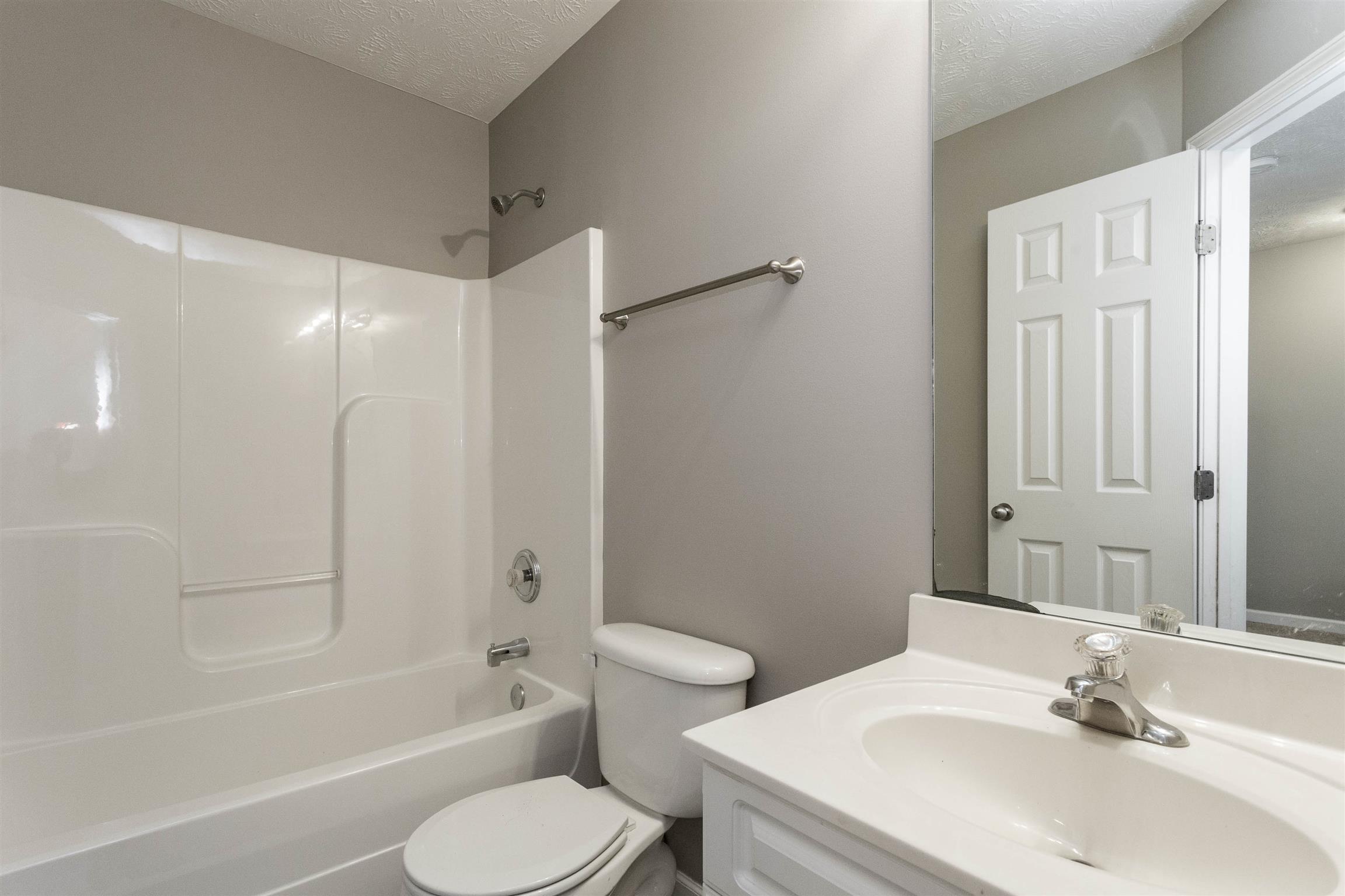3001 Hamilton Church Road, Unit 432 Antioch, TN 37013 - Photo 24 of 27 Hall Bathroom