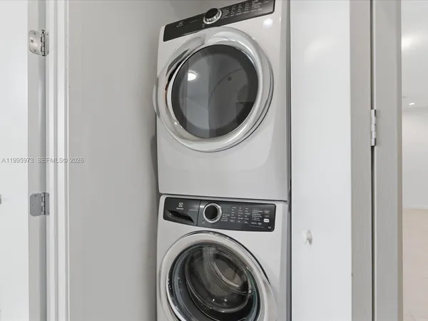 $8,500 | 529 Southwest 11th Street, Unit PH303, Miami, FL 33129