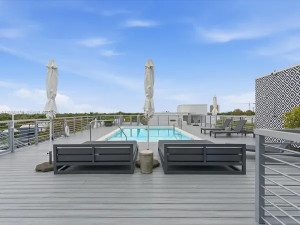 $8,500 | 529 Southwest 11th Street, Unit PH303, Miami, FL 33129