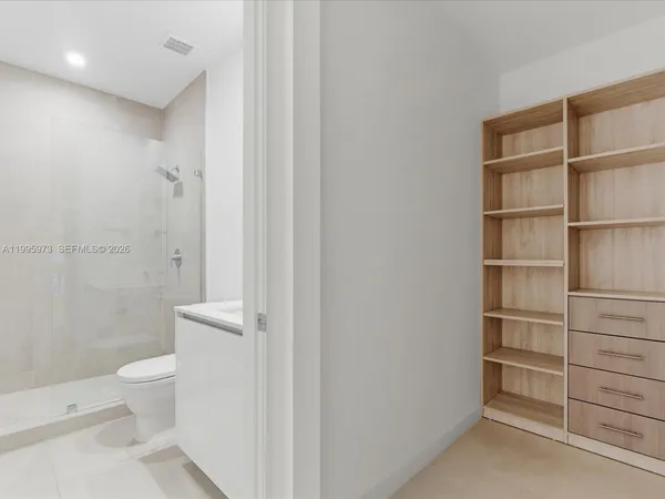 $8,500 | 529 Southwest 11th Street, Unit PH303, Miami, FL 33129