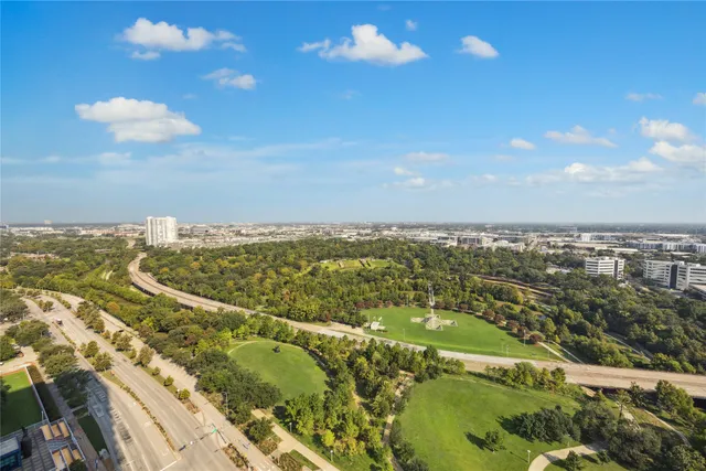 $2,700,000 | 1711 Allen Parkway, Unit 2101, Houston, TX 77019