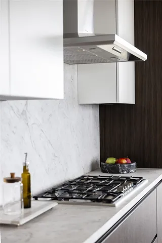 $2,700,000 | 1711 Allen Parkway, Unit 2101, Houston, TX 77019