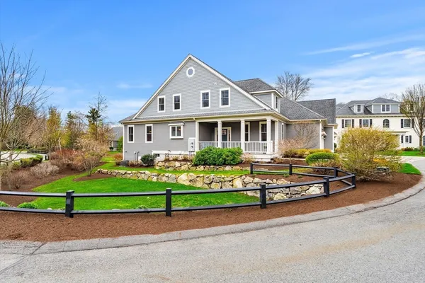 $1,405,000 | 23 Woodmere Drive, Unit 13, Milton, MA 02186