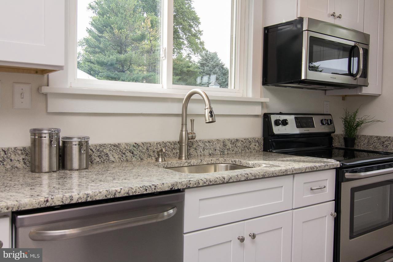 3216 Mt Carmel Road Upperco, MD 21155 - Photo 9 of 29 Sink counter area