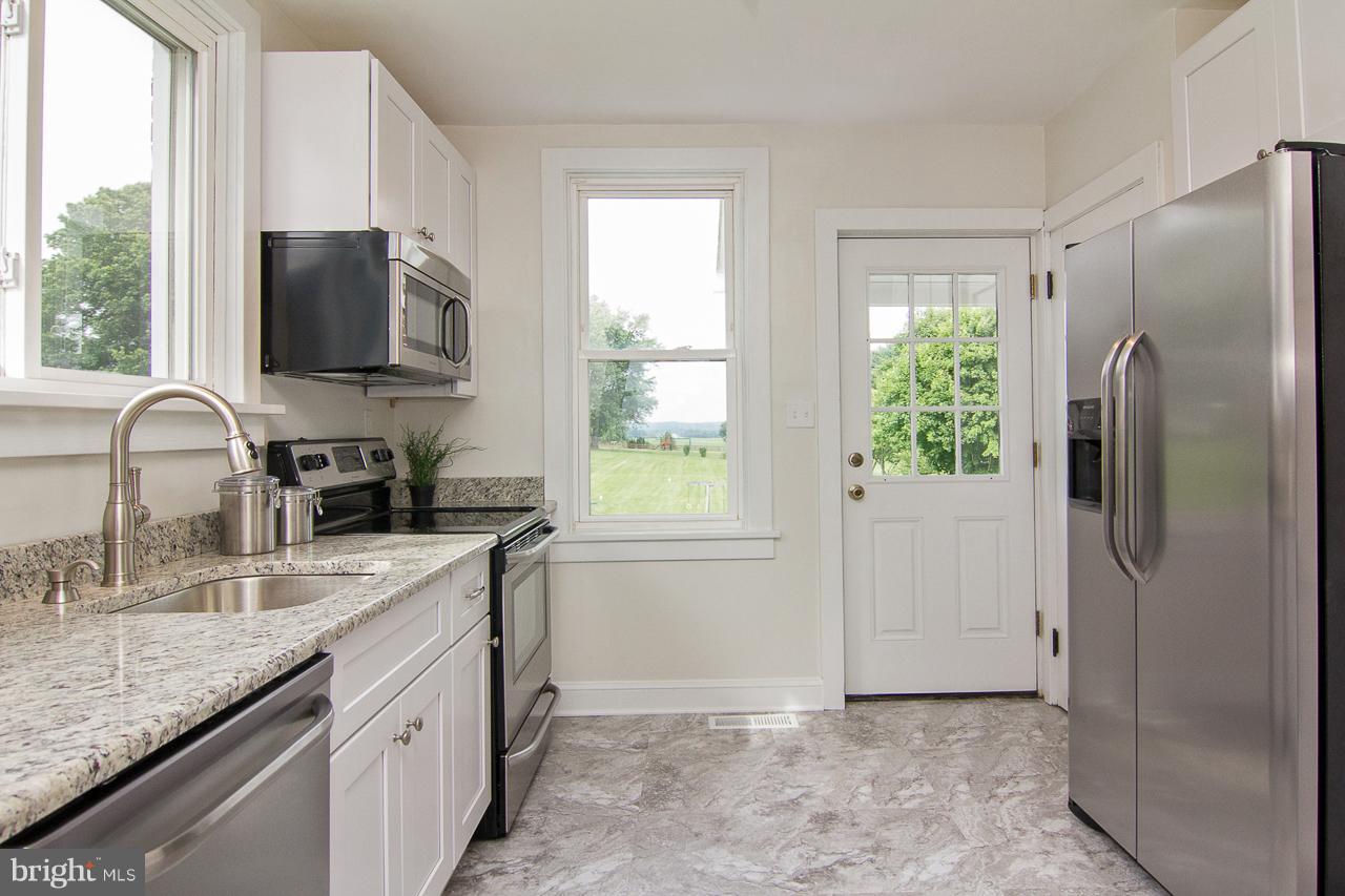 3216 Mt Carmel Road Upperco, MD 21155 - Photo 10 of 29 Kitchen