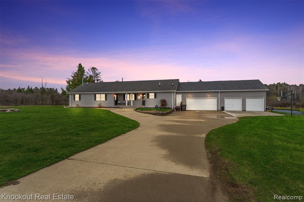 4800 Howell Road Otter Lake, MI 48464 - Photo 2 of 61