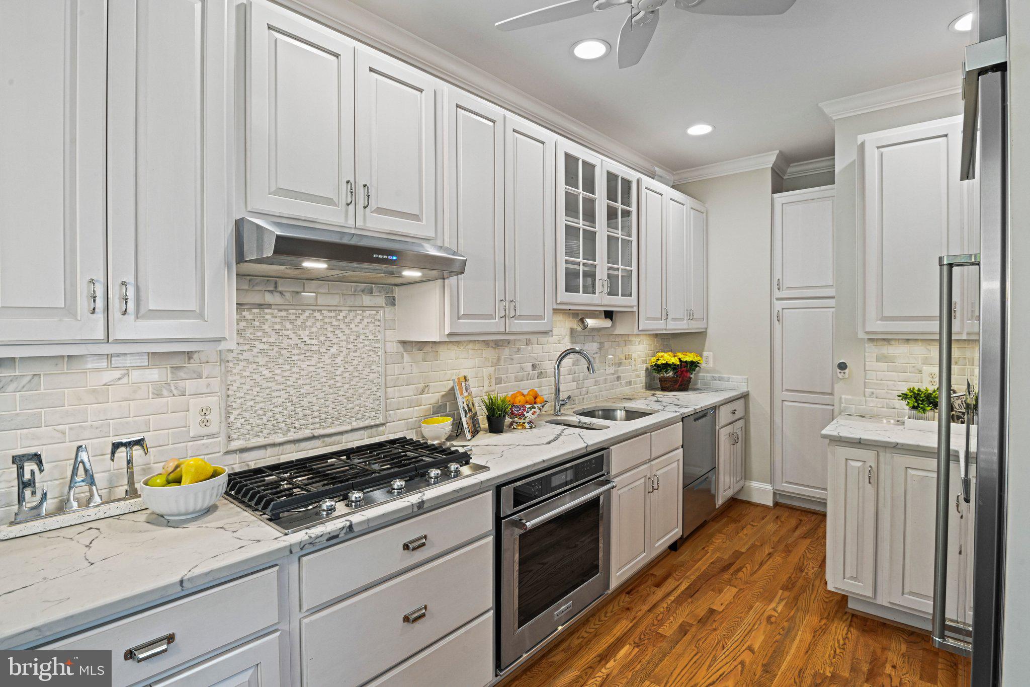 1117 Kensington Road McLean, VA 22101 - Photo 15 of 44 Kitchen with storage