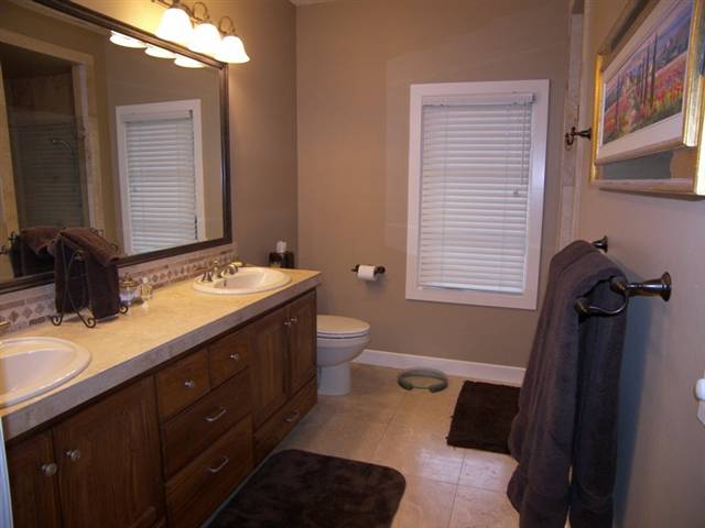 1420 East Overbluff Road Spokane, WA 99203 - Photo 8 of 9 Gallery Image 8