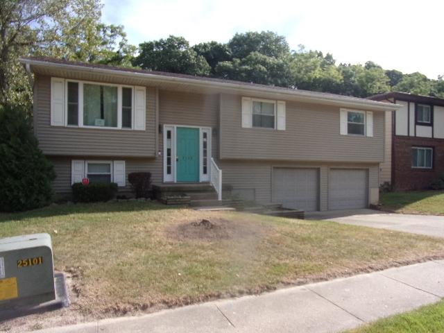 5130 Melwood Court Decatur, IL 62521 - Photo 1 of 14 Gallery Image 1