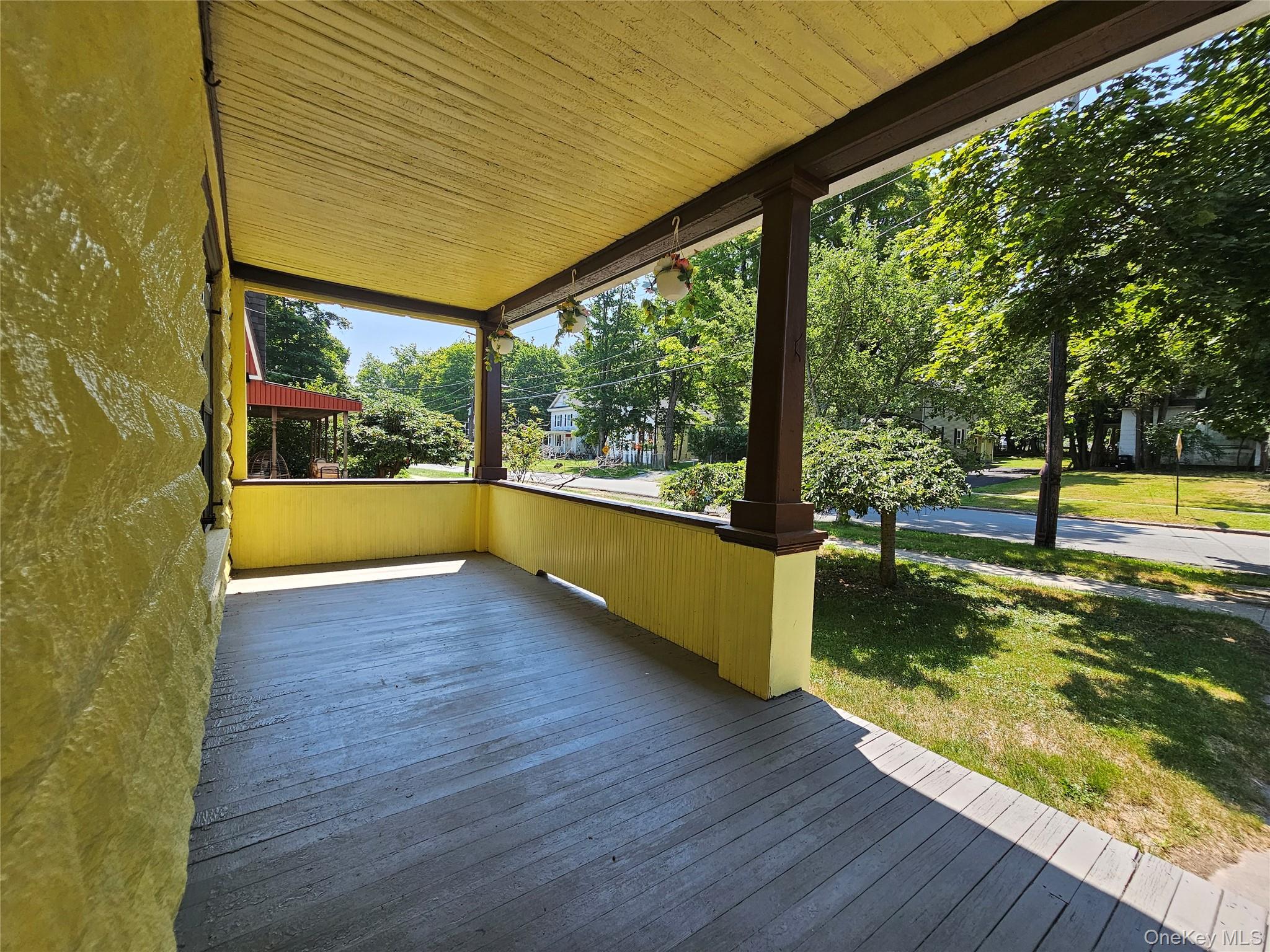 62 Clinton Avenue Monticello, NY 12701 - Photo 4 of 37