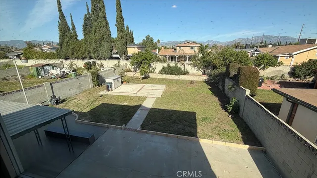 a view of outdoor space