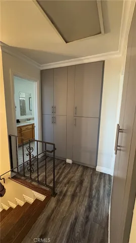 a view of utility room