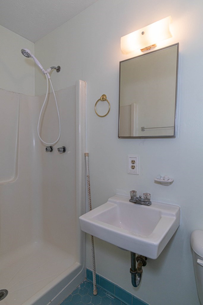 94 Whiterock Road Phenix City, AL 36869 - Photo 12 of 24 Gallery Image 12