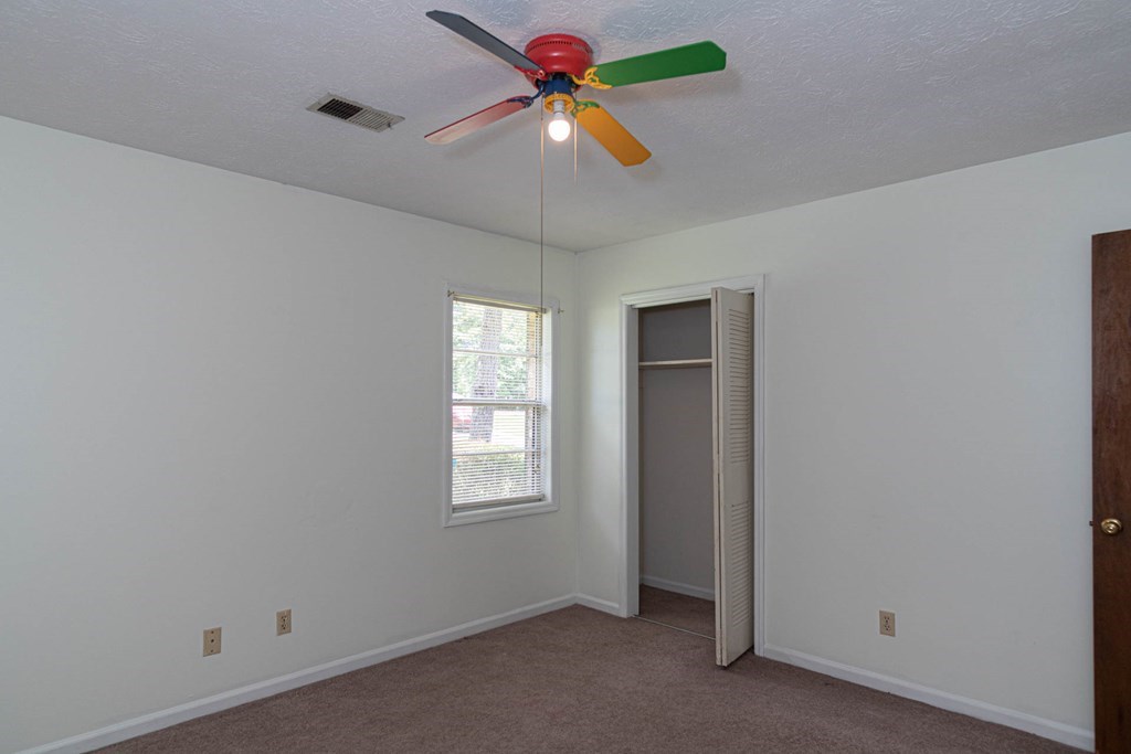 94 Whiterock Road Phenix City, AL 36869 - Photo 13 of 24 Gallery Image 13