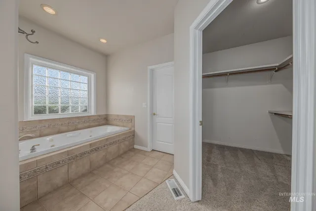 $660,000 | 2104 Shelley Drive, Payette, ID 83661