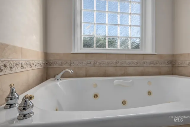 $660,000 | 2104 Shelley Drive, Payette, ID 83661