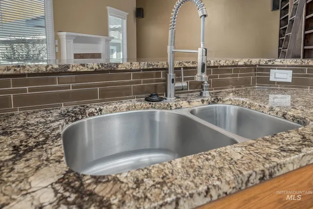 $660,000 | 2104 Shelley Drive, Payette, ID 83661