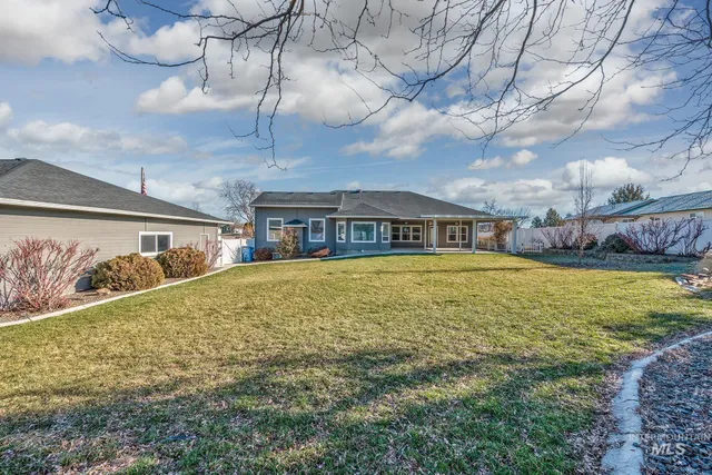 $660,000 | 2104 Shelley Drive, Payette, ID 83661