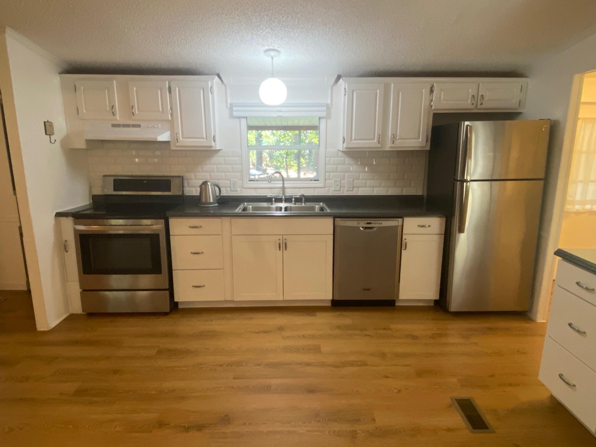 7271 George Washington Lane Awendaw, SC 29429 - Photo 6 of 24 Kitchen