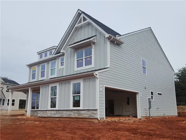 $467,500 | 313 Old Shirley Road, Central, SC 29630