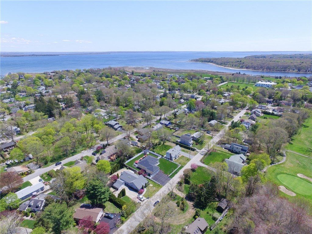 22 Primrose Drive Warwick, RI 02818 - Photo 3 of 44