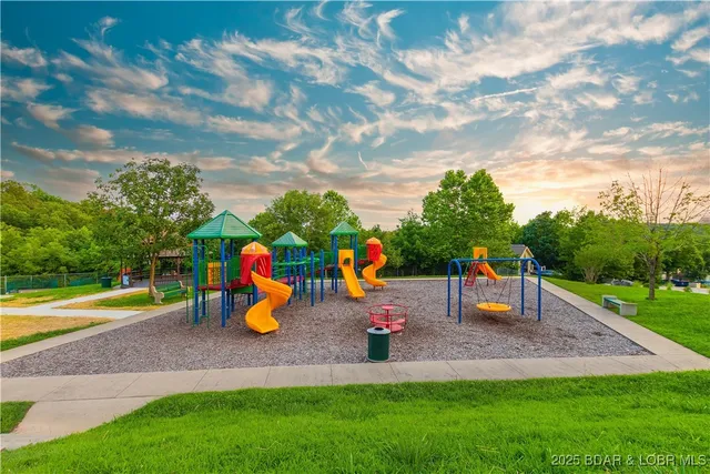 $30,000 | Lot 163-164 Imperial Point Drive, Four Seasons, MO 65049