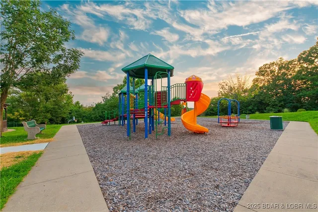 $30,000 | Lot 163-164 Imperial Point Drive, Four Seasons, MO 65049