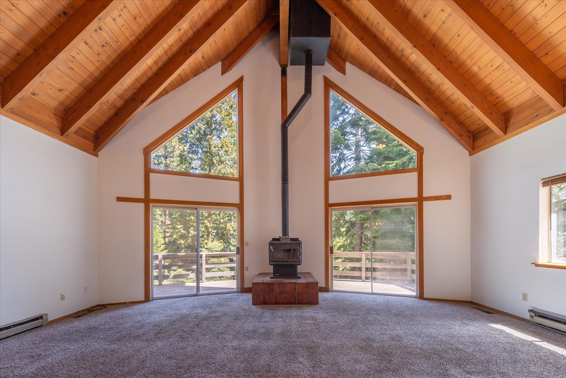 560 Old County Road Carnelian Bay, CA 96140 - Photo 8 of 23 Gallery Image 8