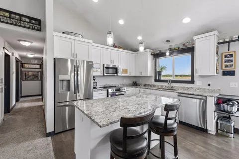 $575,000 | 2809 213th Street West, Farmington, MN 55024