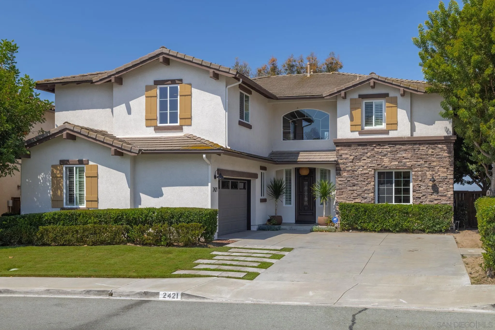 2421 Crooked Trail Road Chula Vista, CA 91914 - Photo 33 of 35 Exterior Front