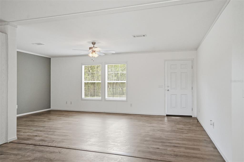 9533 Round Lk Drive Weeki Wachee, FL 34613 - Photo 11 of 68