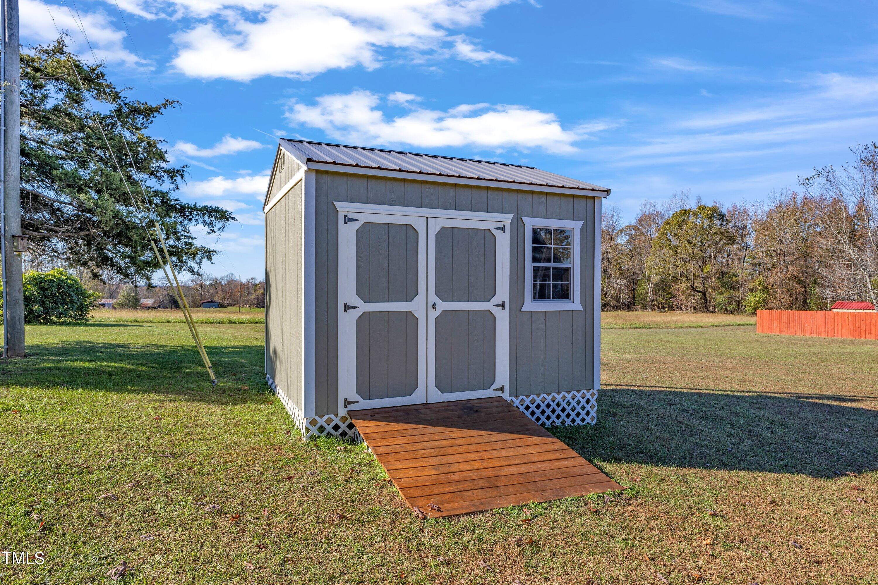 3217 Satterwhite Point Road Henderson, NC 27537 - Photo 48 of 65 52-3217 Satterwhite-36