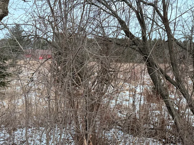 $169,900 | 970 Mill Pond Road, Dousman, WI 53118