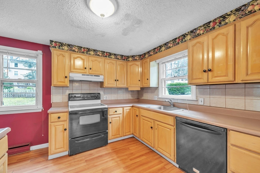 116 Colorado Street Springfield, MA 01118 - Photo 13 of 35 Gallery Image 13