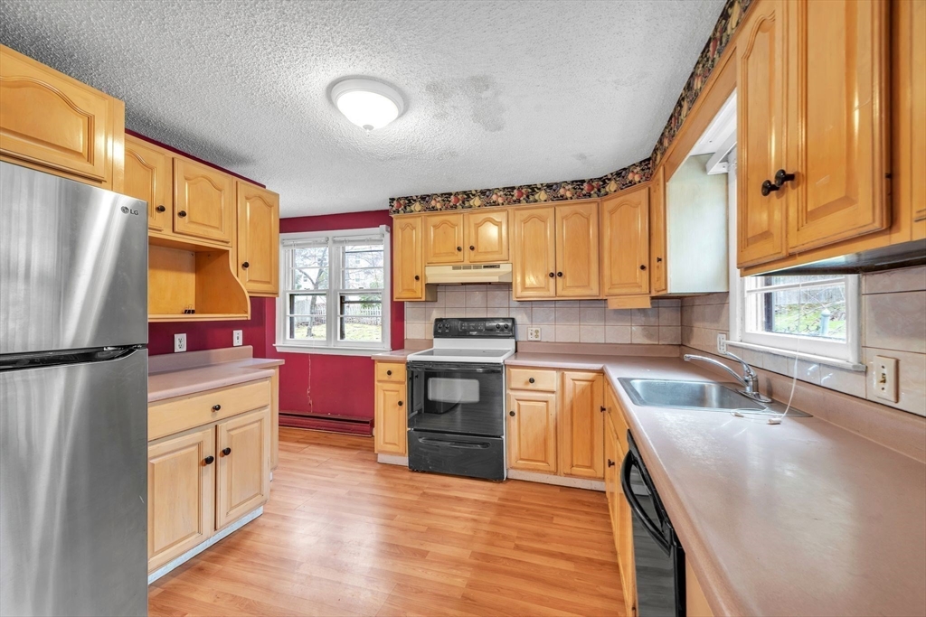116 Colorado Street Springfield, MA 01118 - Photo 14 of 35 Gallery Image 14