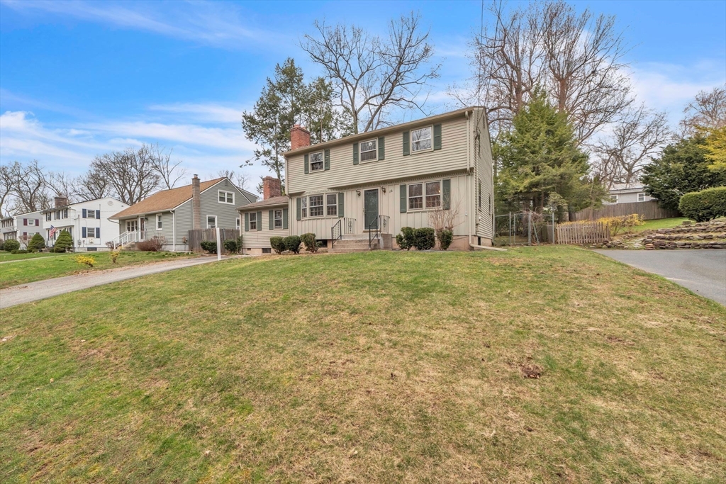 116 Colorado Street Springfield, MA 01118 - Photo 4 of 35 Gallery Image 4