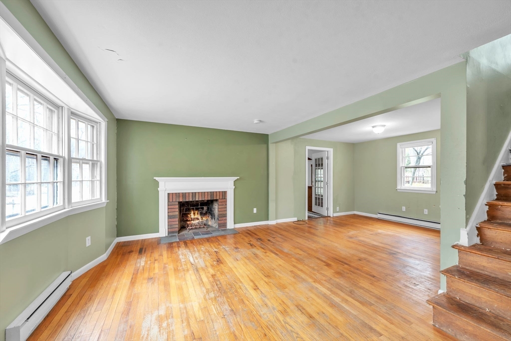 116 Colorado Street Springfield, MA 01118 - Photo 5 of 35 Gallery Image 5