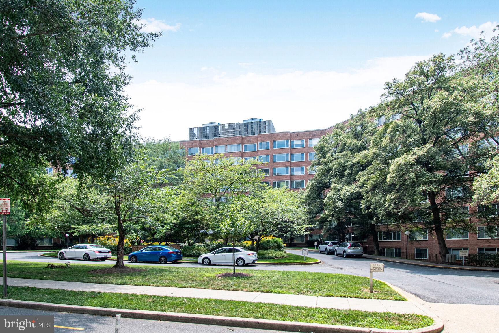 4000 Tunlaw Road Northwest, Unit 419 Washington, DC 20007 - Photo 2 of 27 Exterior Front