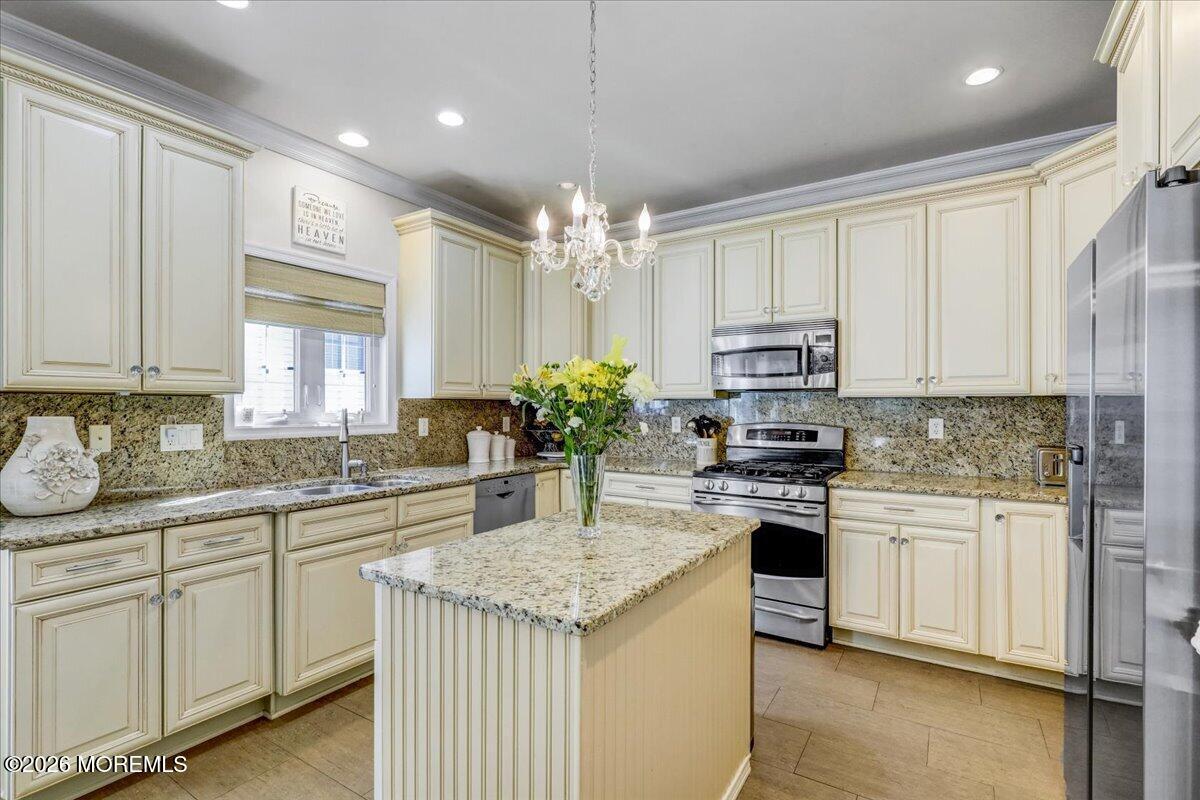 15 Crawford Road Manalapan, NJ 07726 - Photo 12 of 45 13-Kitchen