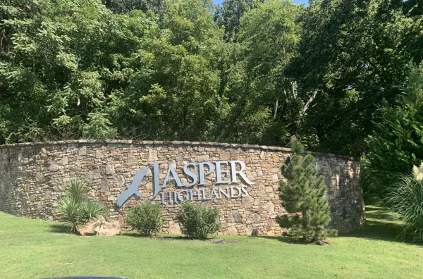 $275,000 | 215 Honeybee Court, Jasper, TN 37347