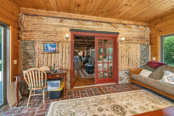 $1,100,000 | 83 Towle Road, Intervale, NH 03845