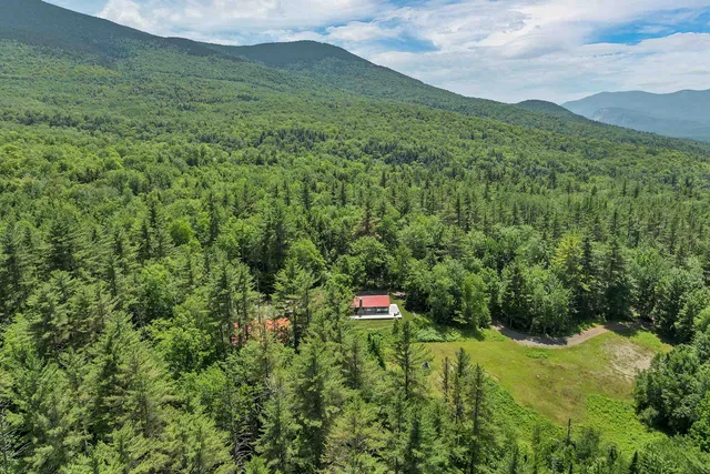 $1,100,000 | 83 Towle Road, Intervale, NH 03845