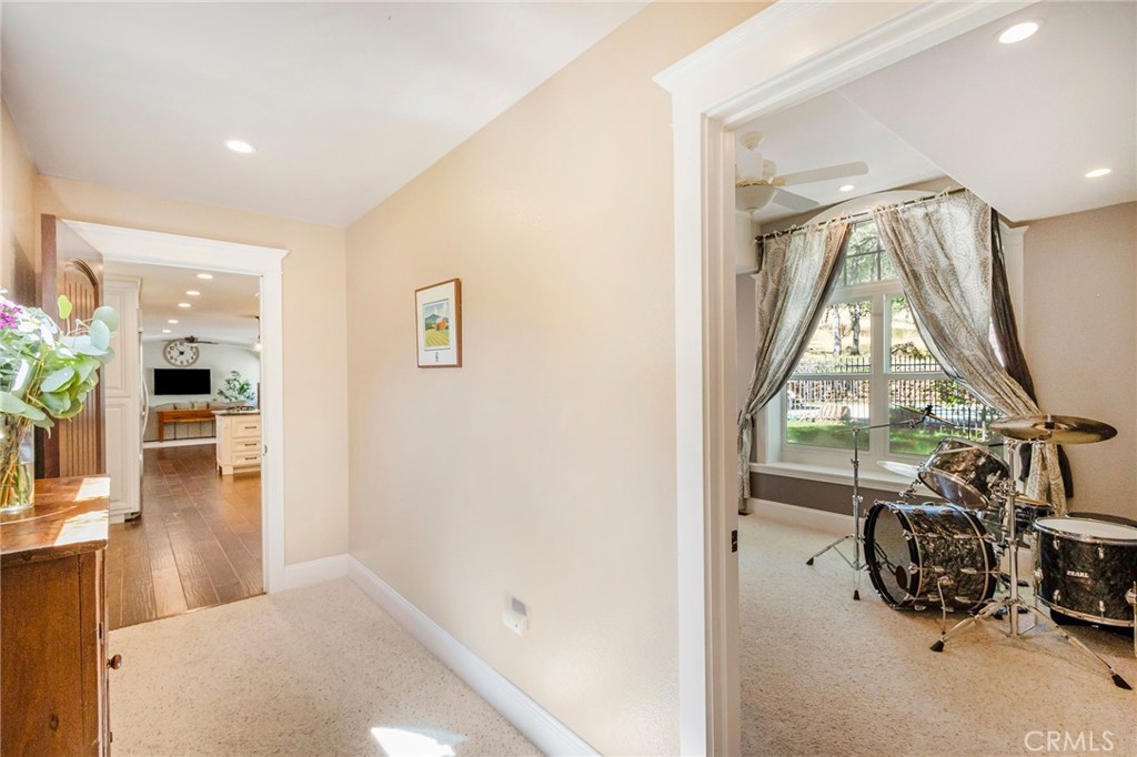 3731 Royal Mountain Road Oroville, CA 95965 - Photo 29 of 67 Office off of Downstairs Primary Bedroom Suite