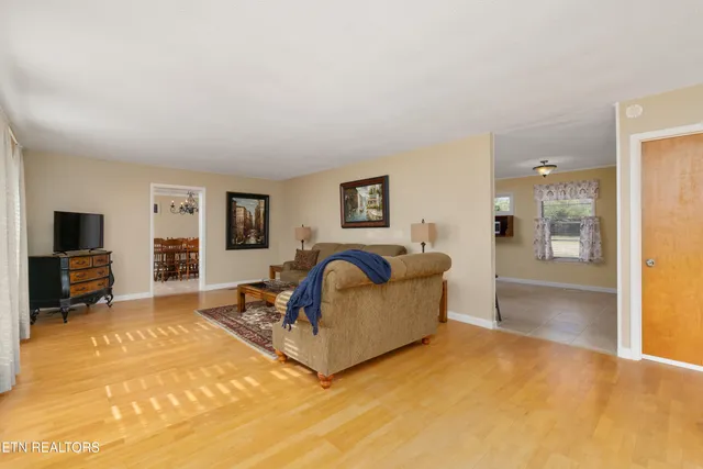 $409,900 | 5010 Newport Highway, Greeneville, TN 37743