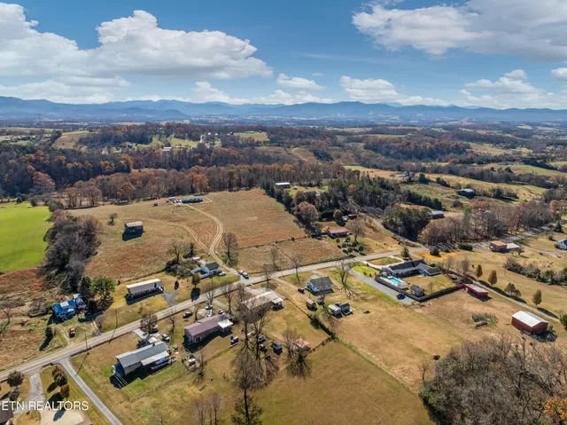 $409,900 | 5010 Newport Highway, Greeneville, TN 37743