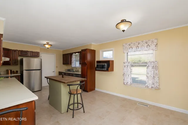 $409,900 | 5010 Newport Highway, Greeneville, TN 37743