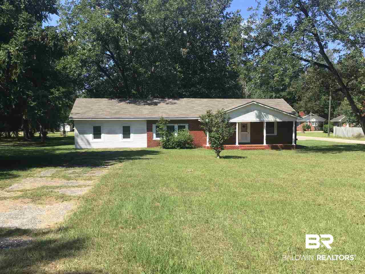 334 Golf Drive Monroeville, AL 36460 - Photo 1 of 11